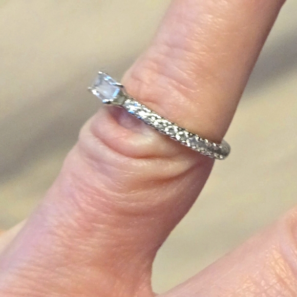 Italo East West Emerald Created White Sapphire Wedding Band 5 1/2 - Picture 4 of 10